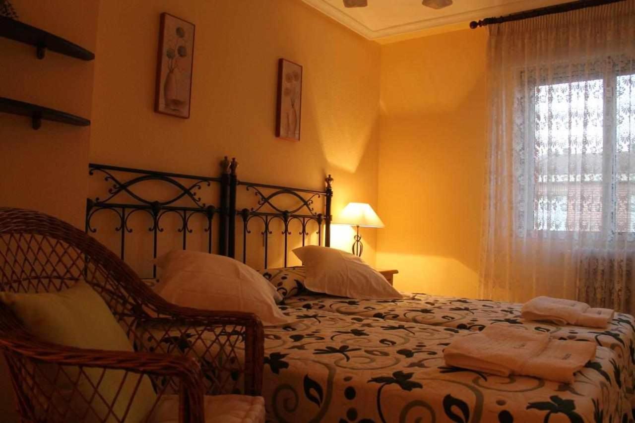 Alojamiento La Olmedana Olmedo Extérieur photo